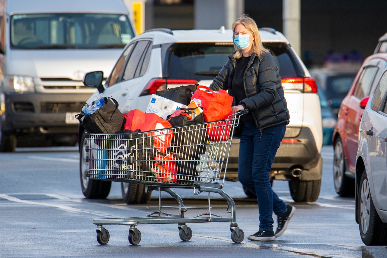 Der neue Trend der Pandemie bei Edeka, Rewe, Aldi und Co.: Lieber ein Großeinkauf und dann mehr Freizeit. (Symbolbild) 