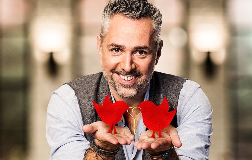 First Datesâ€“Roland Trettlâ€“Vox.jpg