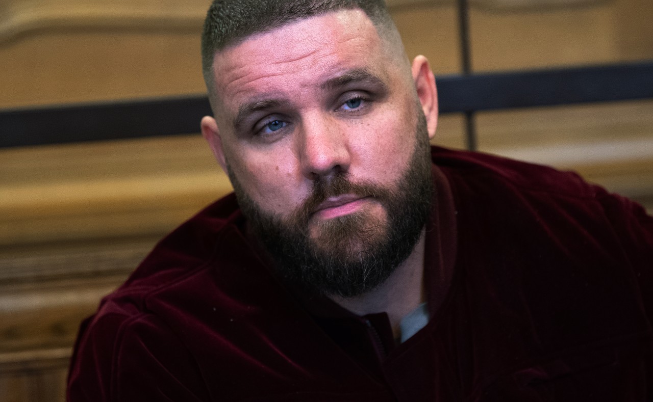 Rapper Fler schießt jetzt auf Twitter gegen seinen Kollegen Bushido.