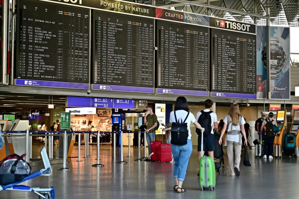 Flughafen Frankfurt passagiere.jpg