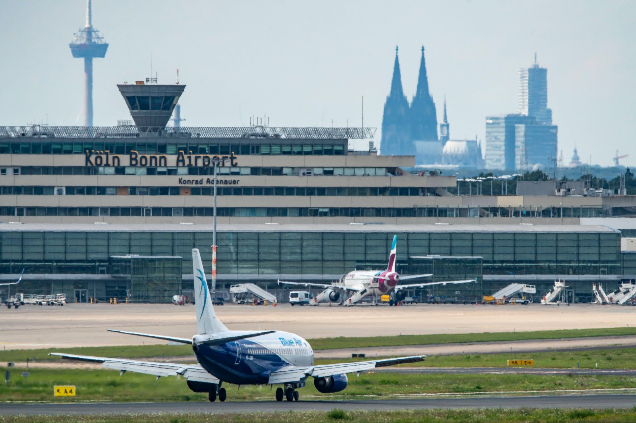 Flughafen Köln/Bonn: Irre Funktion auf der Webseite!