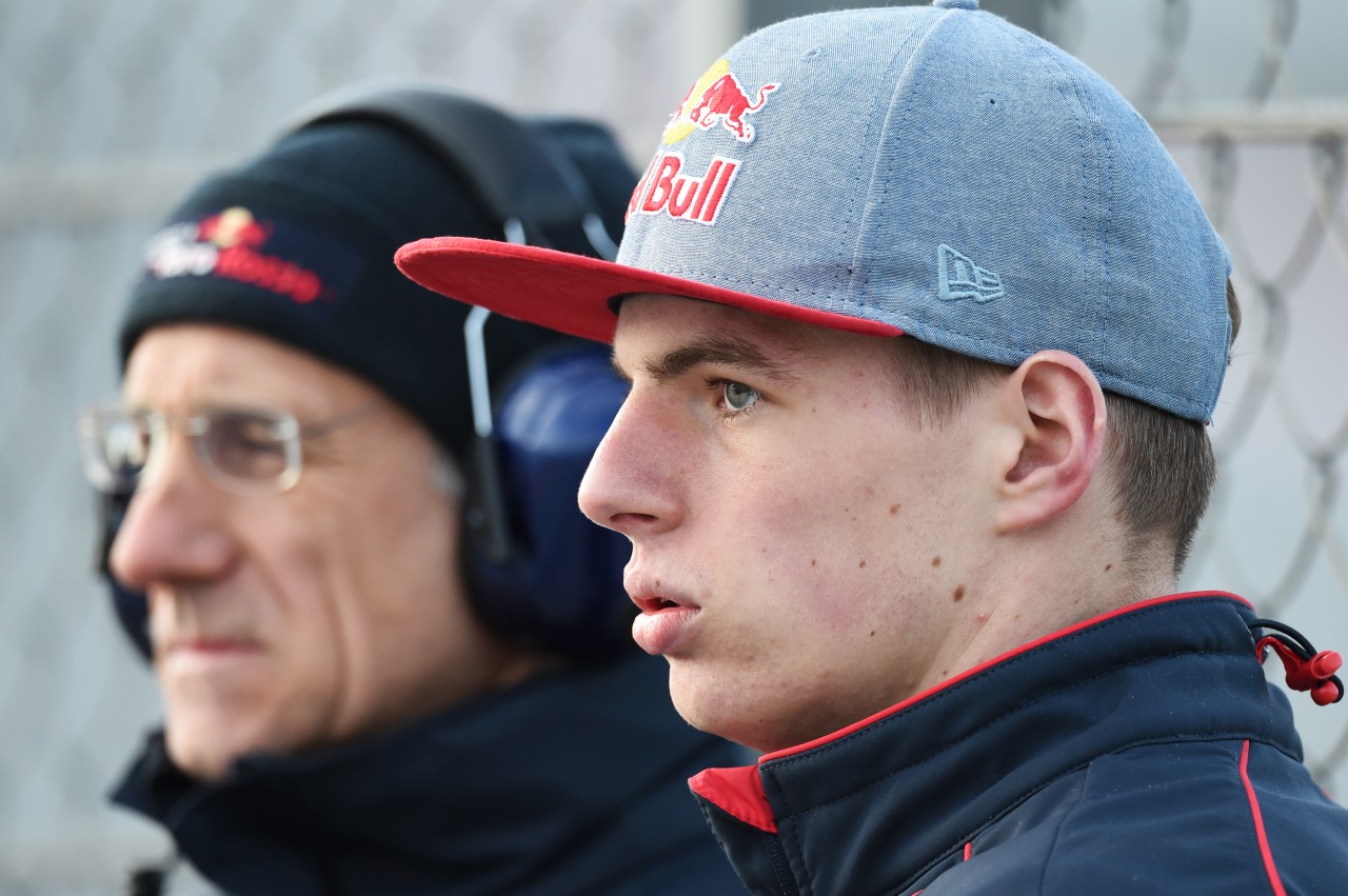 Formel 1: AlphaTauri-Teamchef Franz Tost (l.) mit seinem ehemaligen Schützling Max Verstappen.