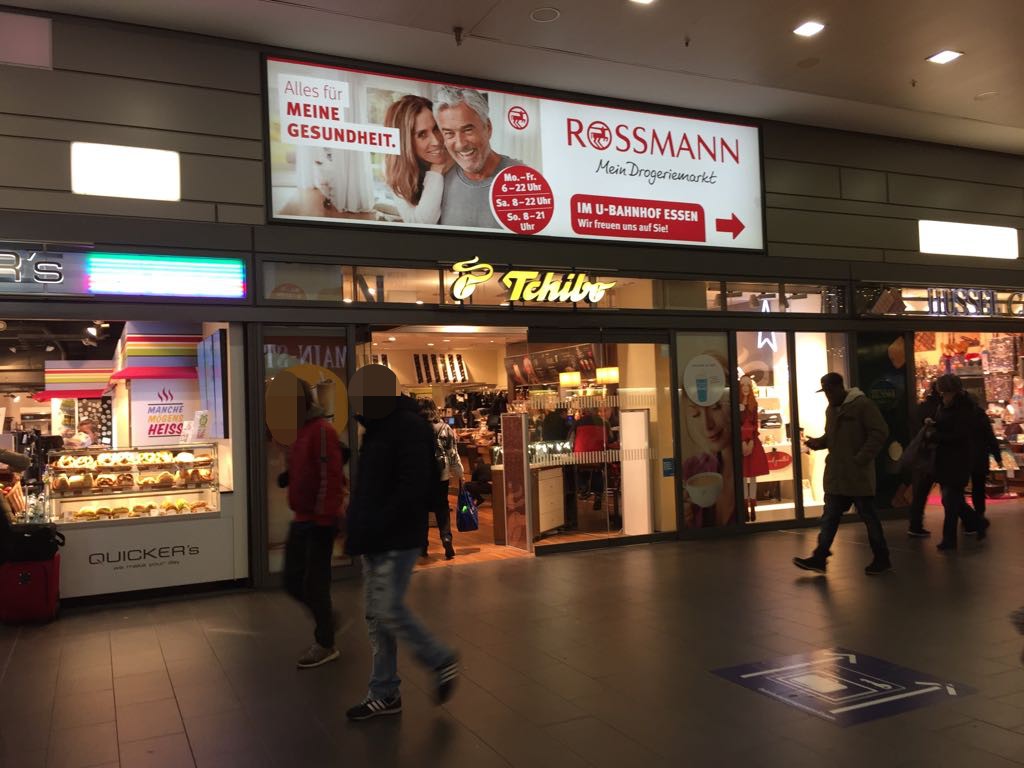 Am Montag war die Tchibo-Filiale im Hauptbahnhof Essen wieder geöffnet.