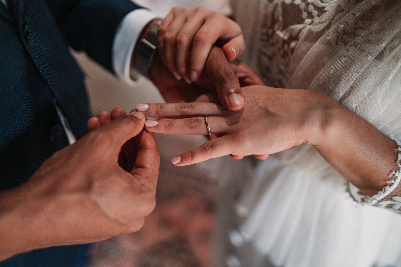 So entspannt lief die Hochzeit einer Frau auf Reddit nicht ab. (Symbolbild)