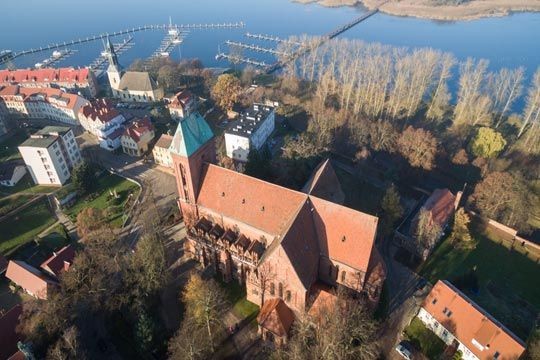 Kamień Pomorski ist ein Anziehungspunkt für Erholungssuchende und Kulturinteressierte.