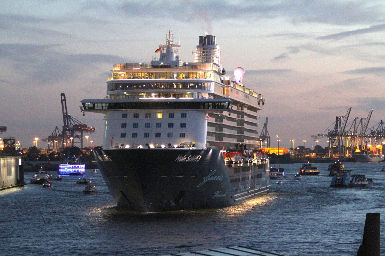 Kreuzfahrt: Das Kreuzfahrtschiff „Mein Schiff 3“ im Hamburger Hafen.