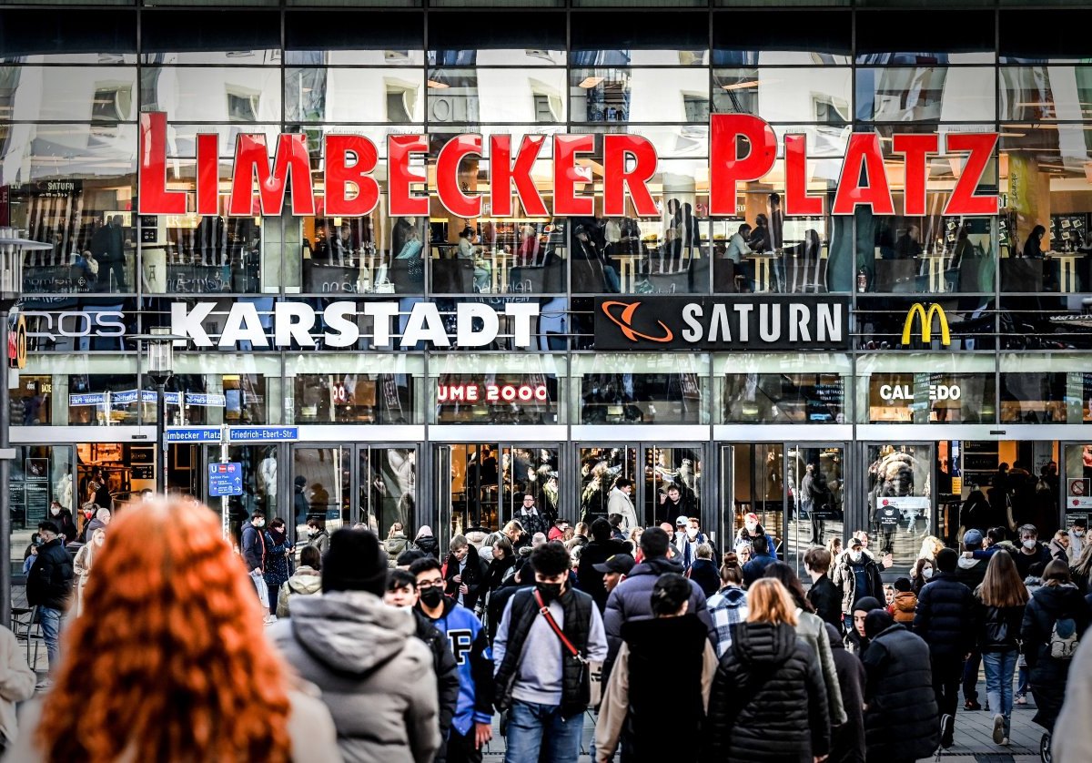 Limbecker Platz in Essen.jpg