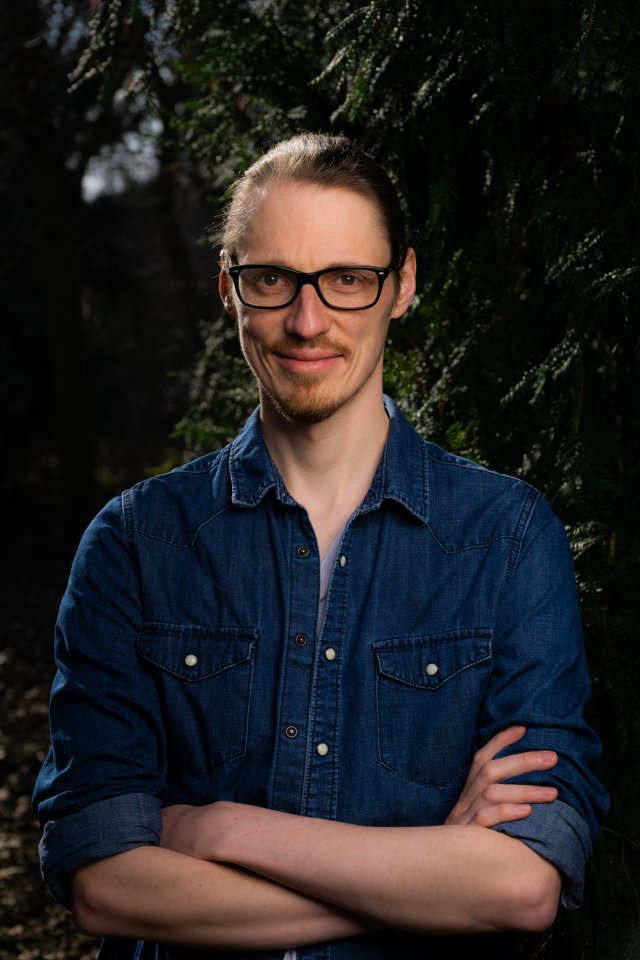 Lukas-Autorenfoto_Foto Dominik Führ (1).jpg