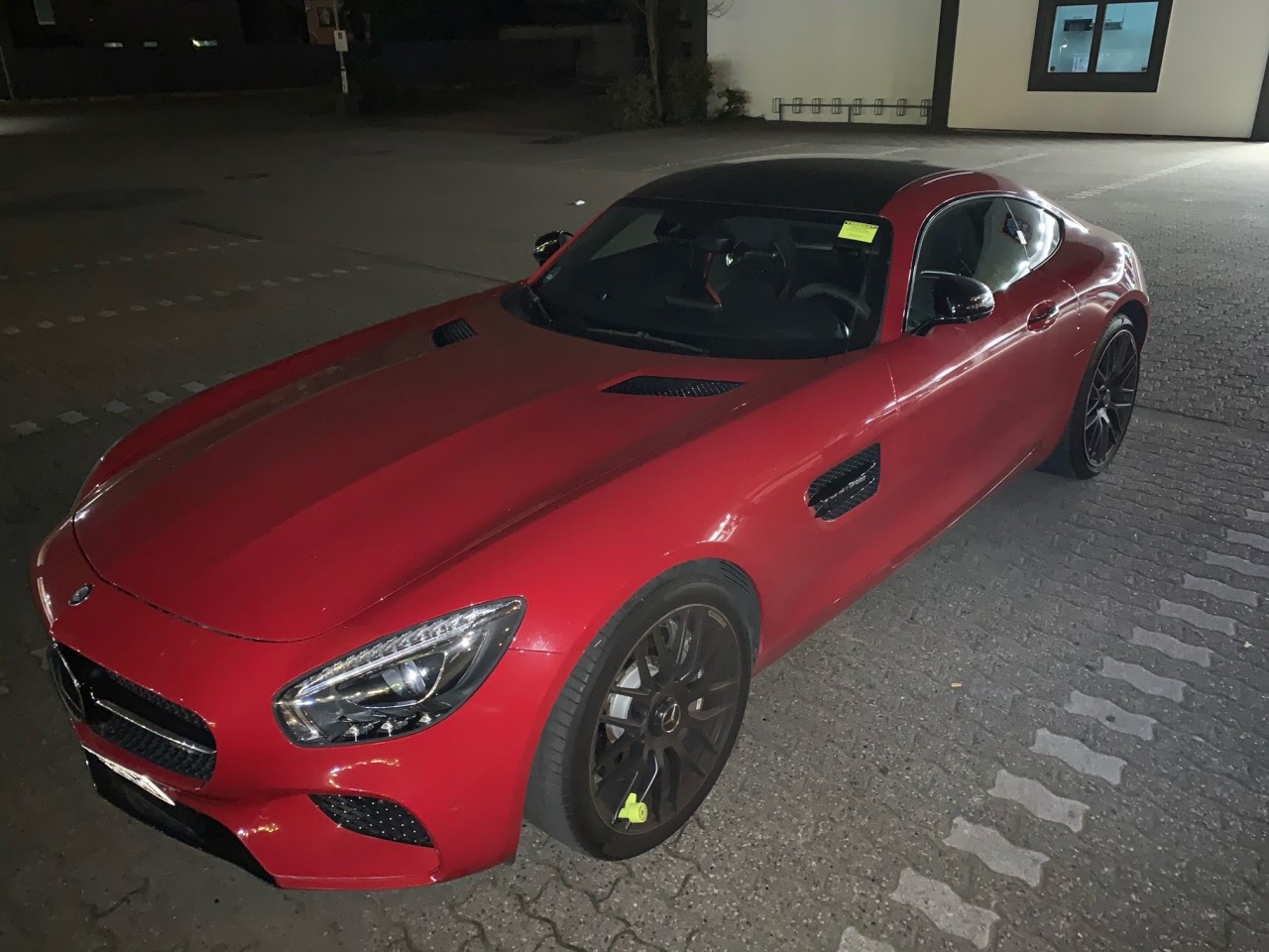 beschlagnahmter Mercedes AMG GT