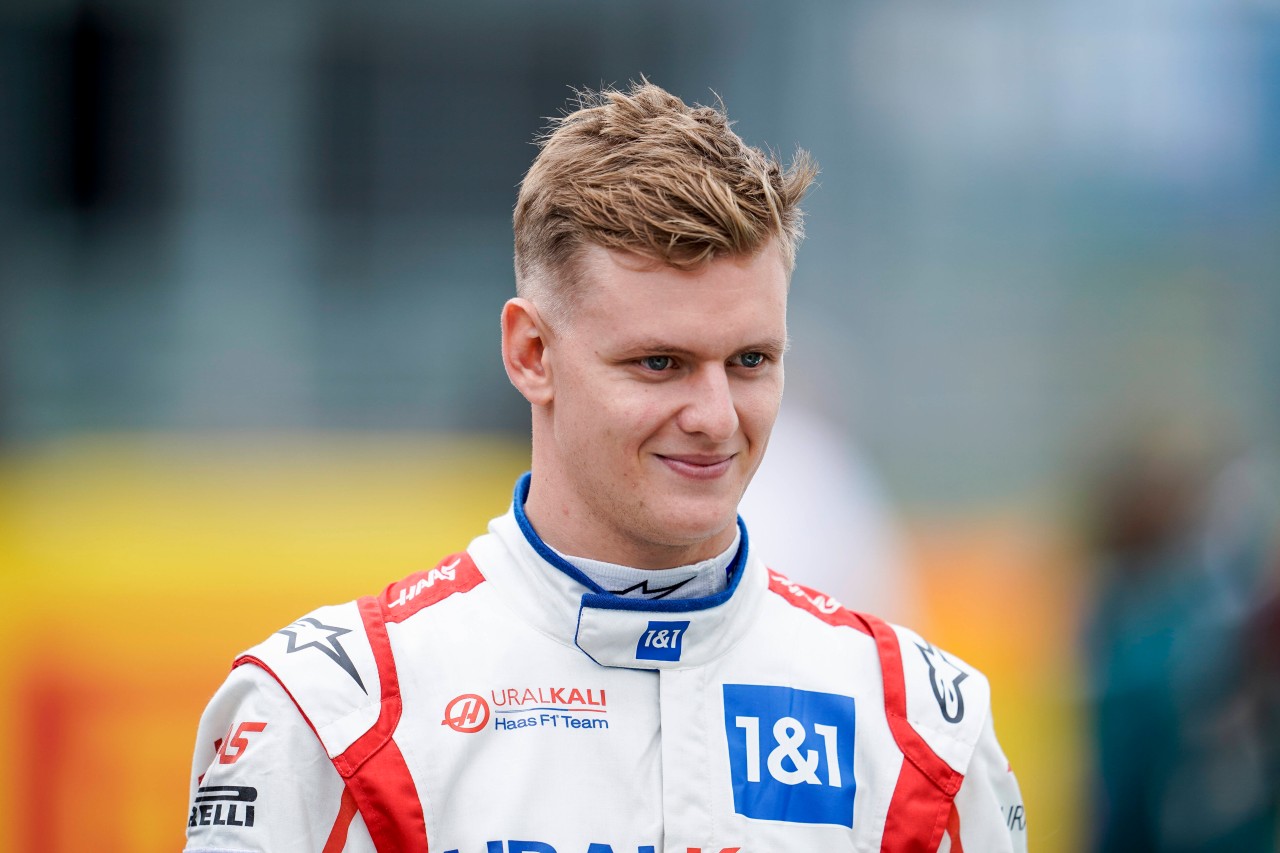 Mick Schumacher fährt in Silverstone mit einem besonderen Helm.