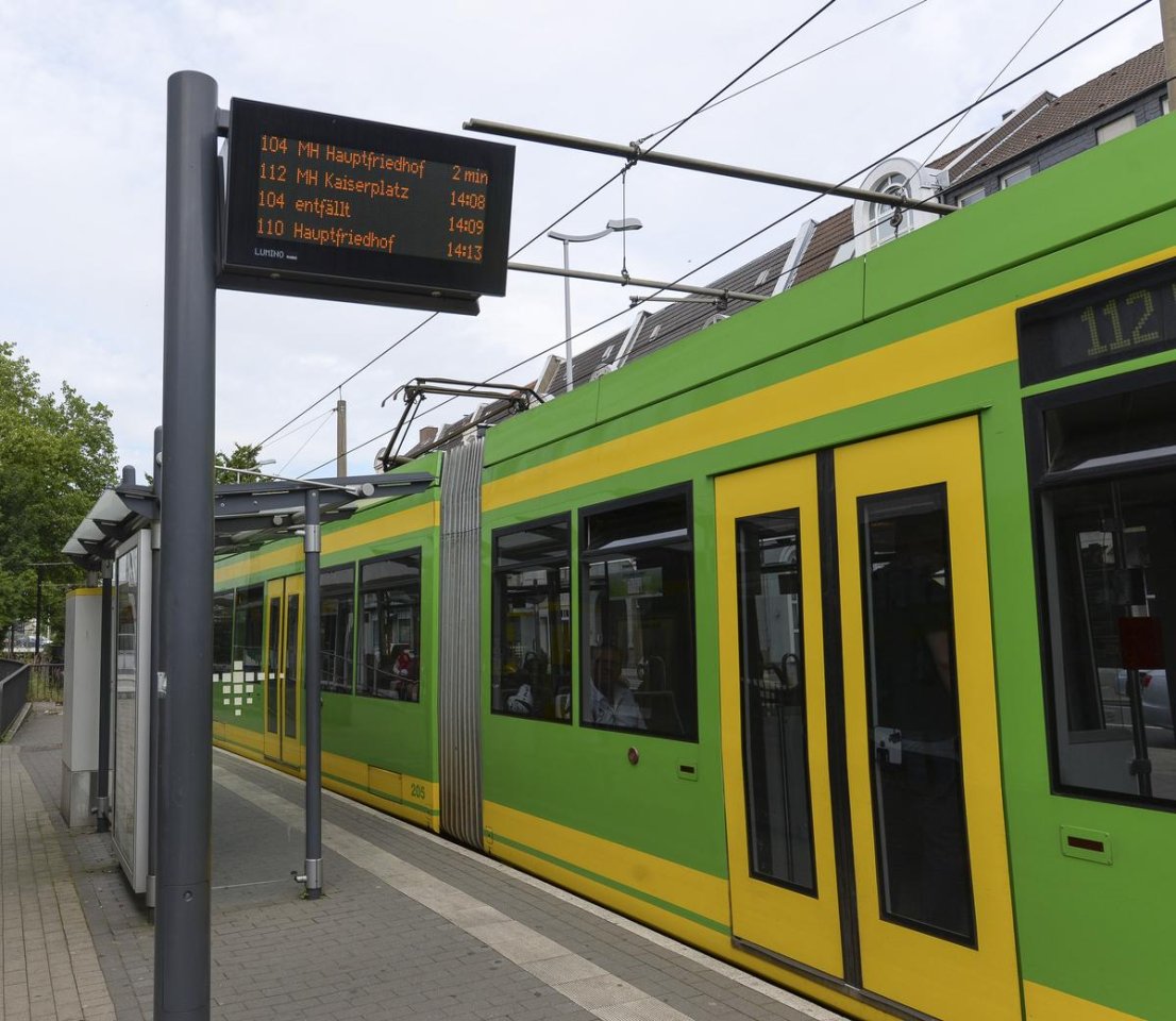 Mülheim-Straßenbahn.jpg