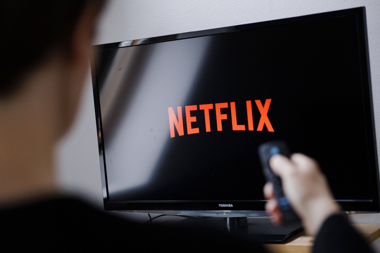 Netflix darf vorerst die Preise laufender Abos in Deutschland nicht erhöhen. (Symbolfoto)