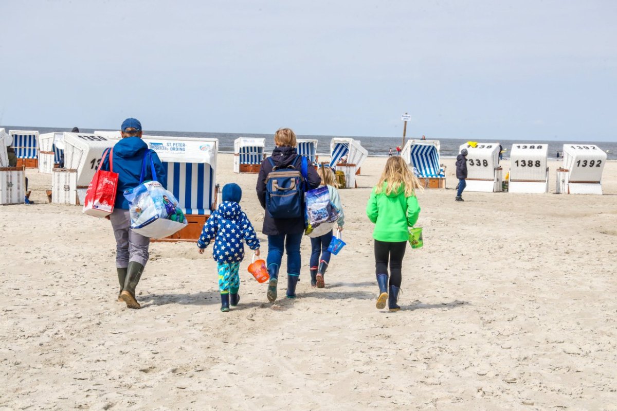 Nordsee Touristen am Strand