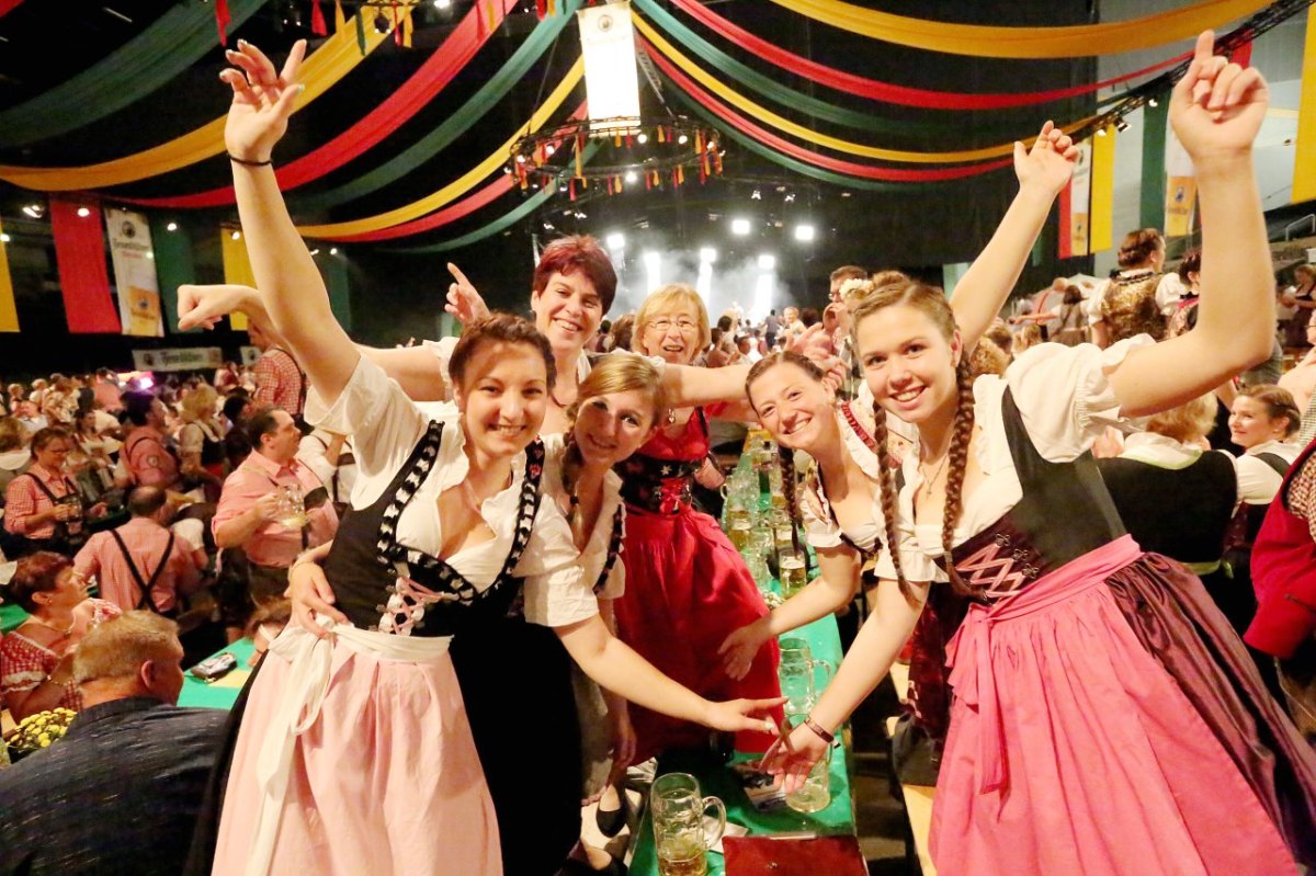 Oktoberfest-Arena-Oberhausen-Centro.jpg