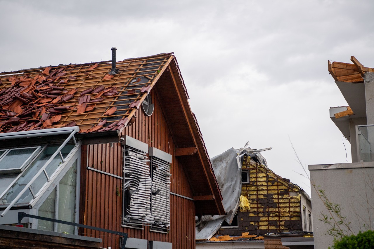 In Paderborn richtete das Unwetter am Freitag heftige Schäden an.