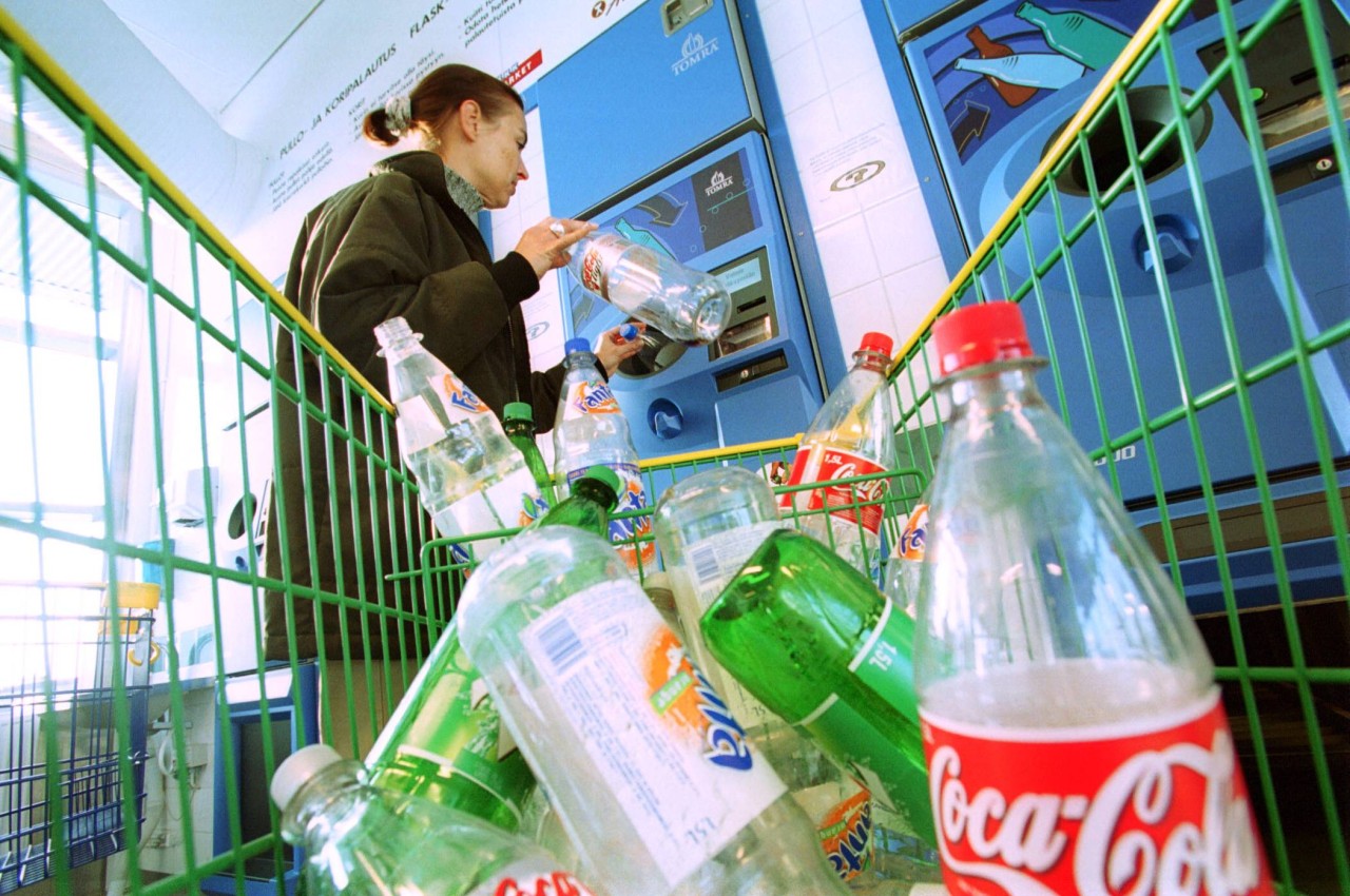 Penny, Rewe, Edeka und Co.: Pfandbons sorgen für Verwirrung– DARAUF musst du bei der Rückgabe achten (Symbolbild).