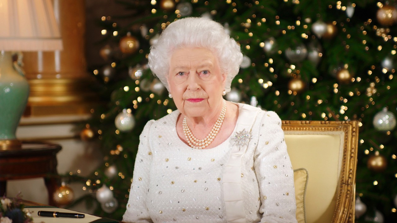 Die teuren Diamanten kommen bei den Royals erst nach 18 Uhr ans Licht.