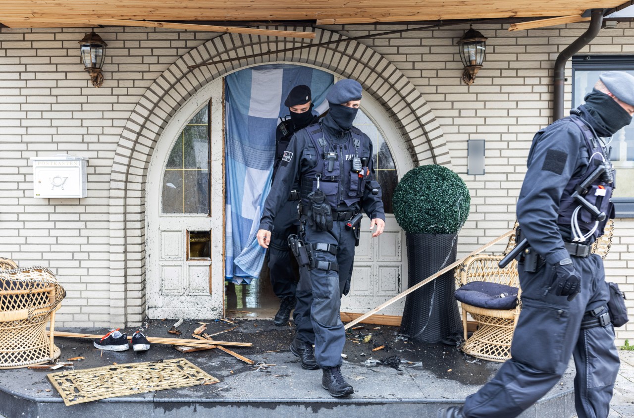 Schon im Sommer 2021 hatte es eine Razzia in Leverkusen gegeben. (Archivbild)