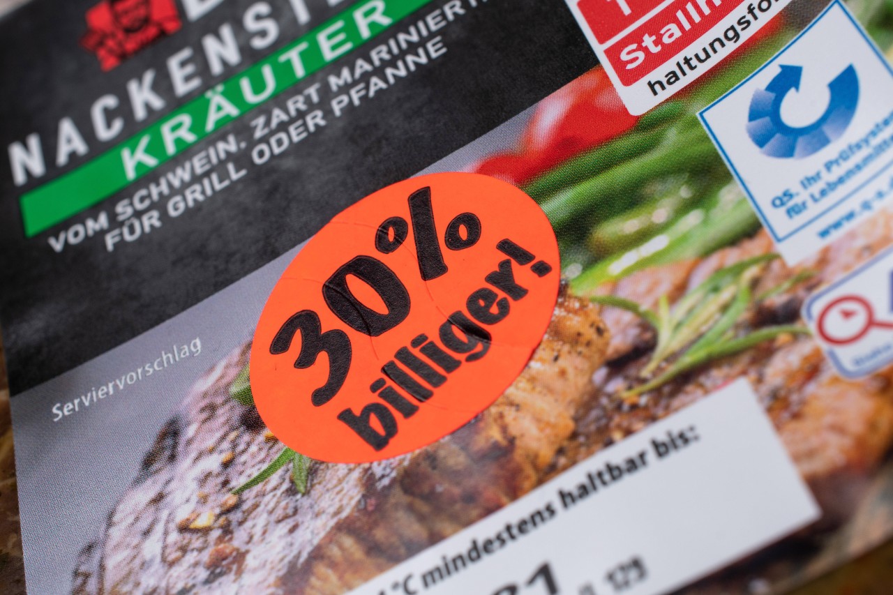 Ab Mai 2022 brauchen Rewe, Lidl, Aldi und Co ablaufende Ware nur noch zu rabattieren. Das Bedrucken mit dem neuen Preis ist dann nicht mehr notwendig. (Symbolbild)