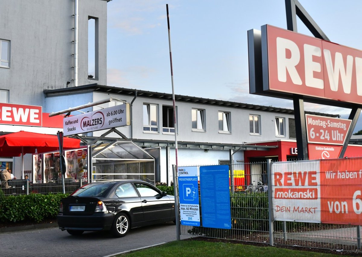 Rewe Parken.jpg