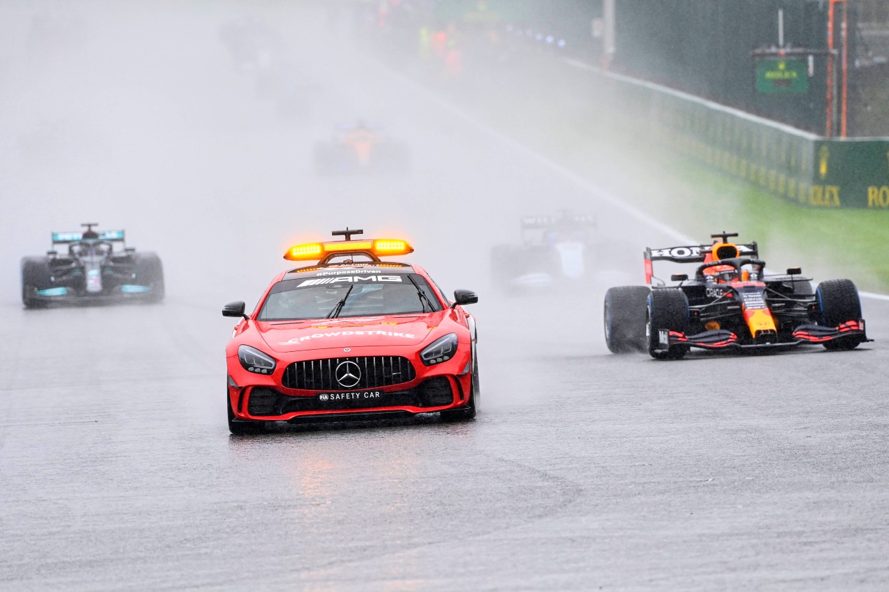 Der Regen machte ein Rennen in Spa unmöglich.