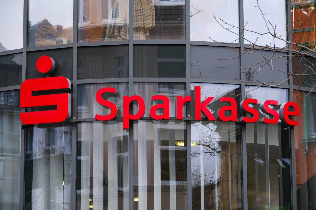 Als Kunde von der Sparkasse oder einer anderen Bank musst du aktuell aufpassen! 