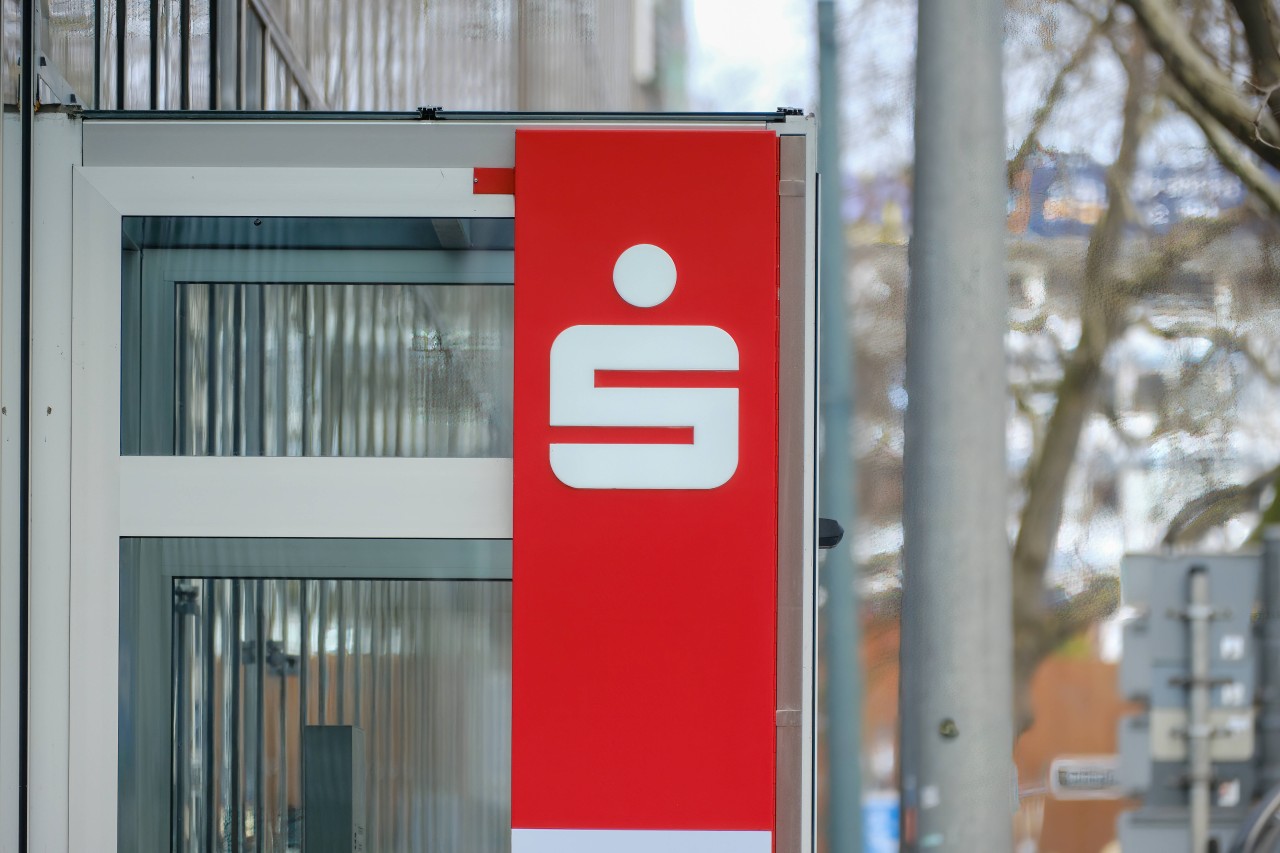 Sparkasse: Kunden konnten kaum glauben, was sie sehen. (Symbolbild)