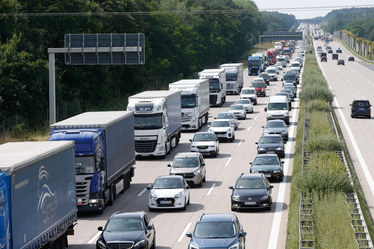 Urlaub an der Ostsee: Am Wochenende müssen viele Urlauber mit erhöhtem Verkehrsaufkommen rechnen. (Symbolbild)