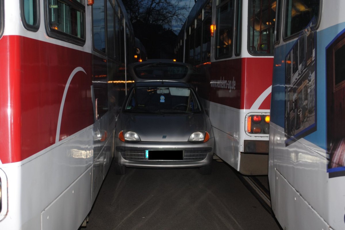 Straßenbahn.JPG