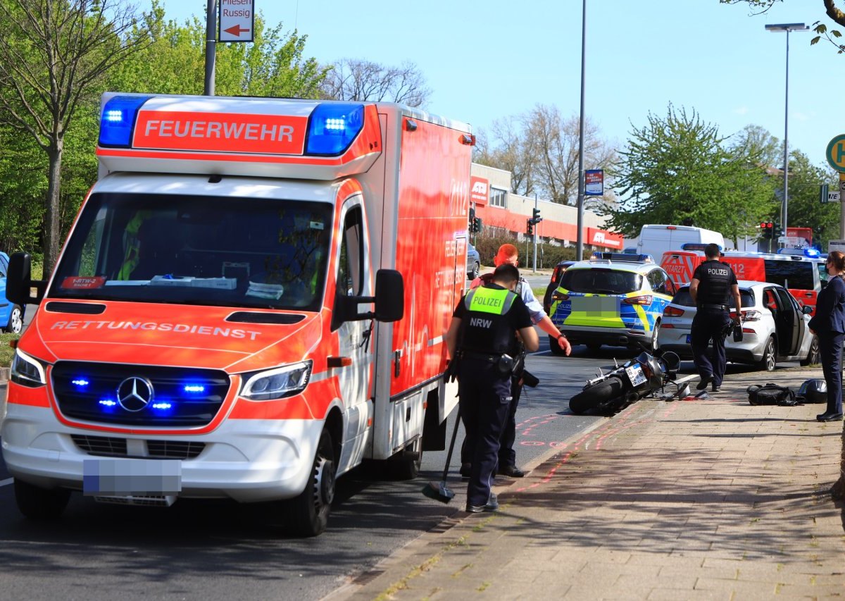 Verkehrsunfall Bochum.JPG