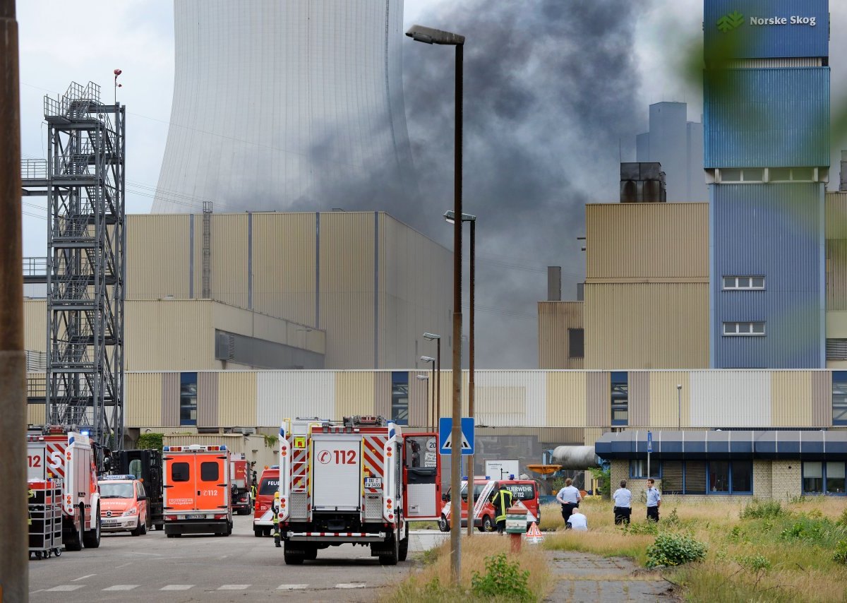 Walsum-Brand-Papierfabrik.jpg