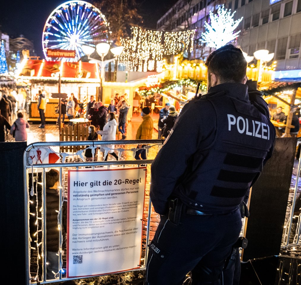 Weihnachtsmarkt_Duisburg.jpg