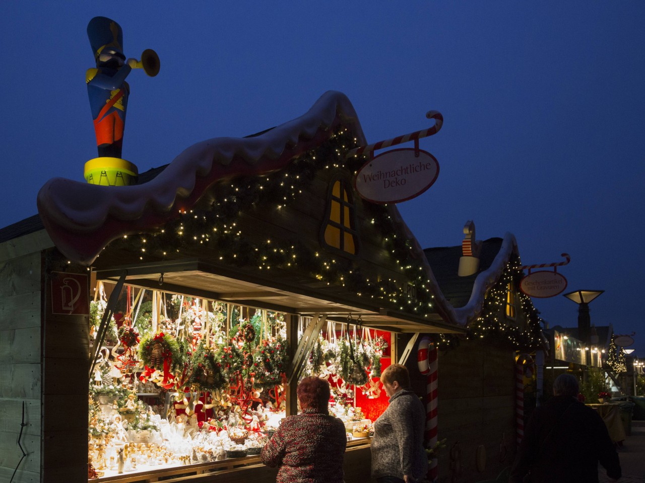 Weihnachtsmarkt am Centro bietet sich nur für Geimpfte und Genesene an. (Symbolbild)