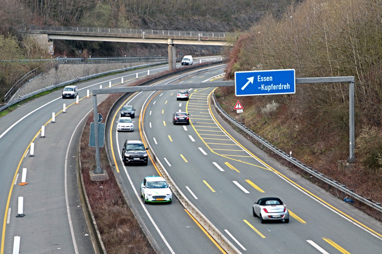 An der A44 bei Essen-Kupferdreh wird saniert. 