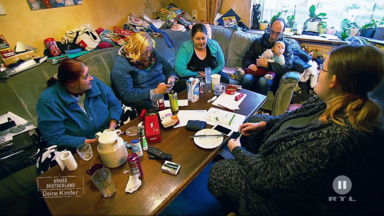 Die Familie B. lebt in unhaltbaren Zuständen.