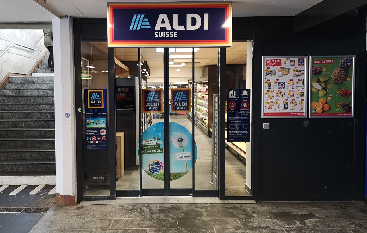 Der weltweit kleinste Aldi in der Schweiz.