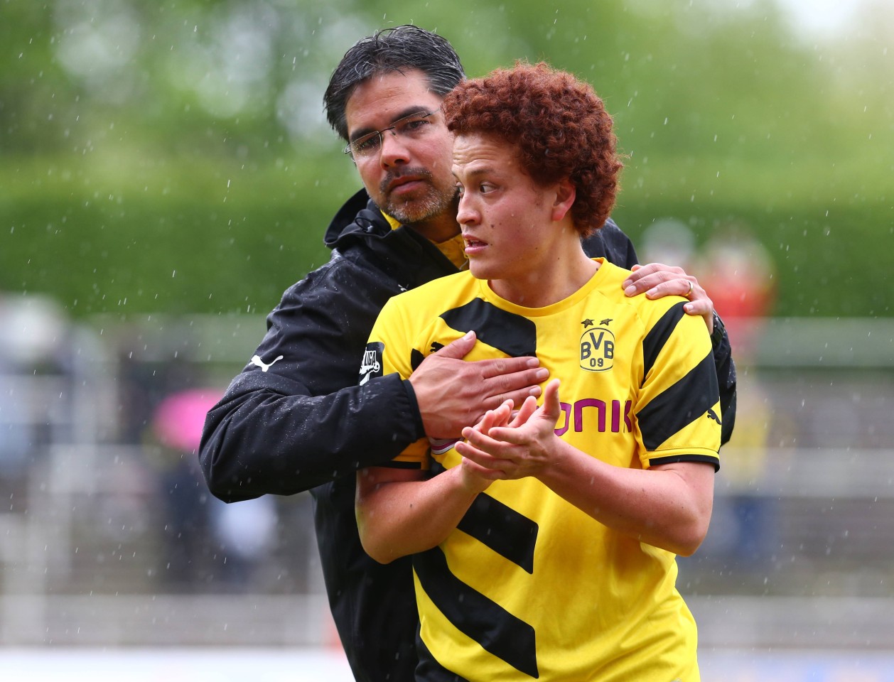 Mustafa Amini mit seinem damaligen Trainer David Wagner.