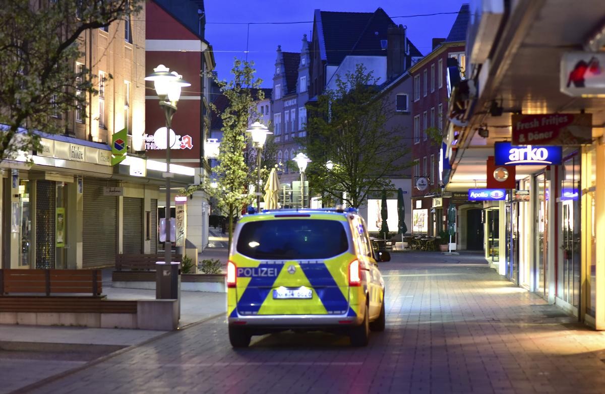 In vielen Kreisen in NRW droht eine nächtliche Ausgangssperre.