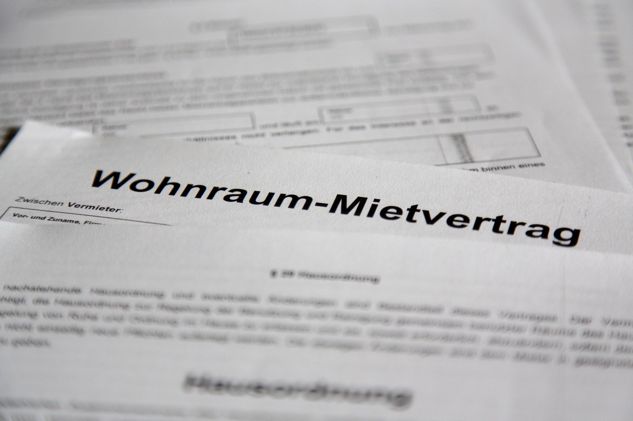 Bayern: Ein Vermieter aus Augsburg wollte einem Mann aus Burkina Faso nicht die Wohnung vermieten.