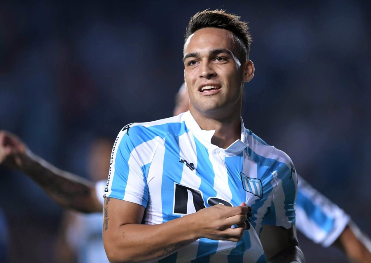 borussia-dortmund-lautaro-martinez.jpg