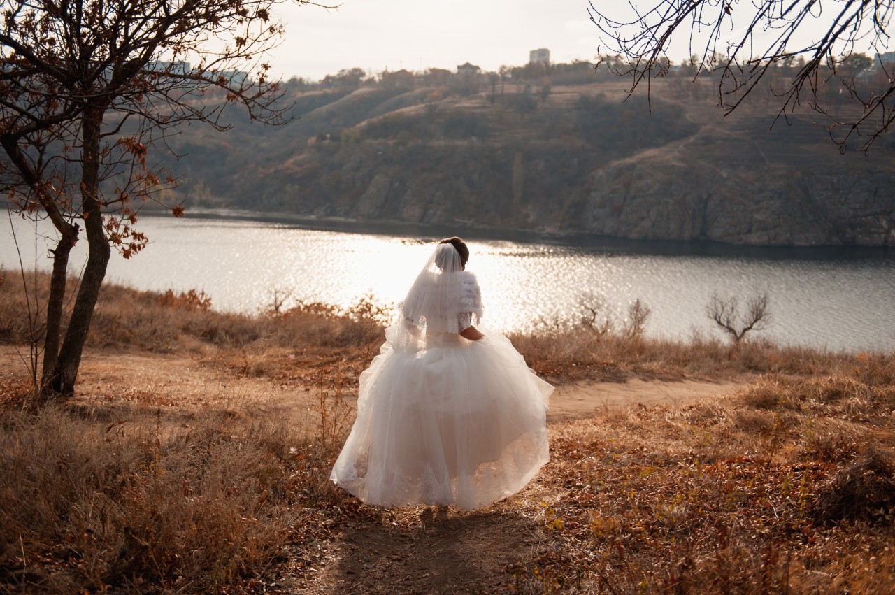 Eine Braut nahm auf der eigenen Hochzeit Reißaus, als sie die Wahrheit über ihren Mann erfuhr. (Symbolbild)