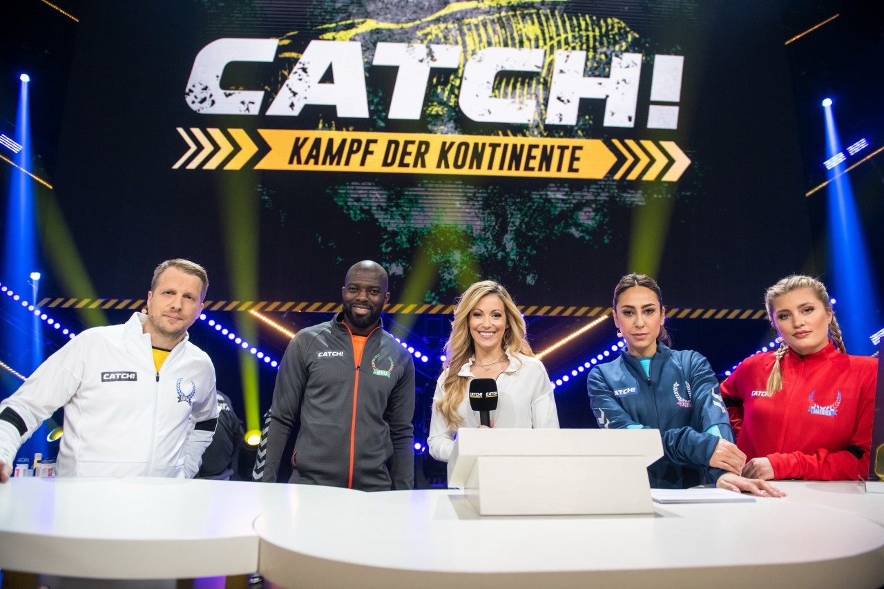 Am Freitagabend traten Oliver Pocher, Hans Sarpei, Melissa Khalaj und Luna Schweiger (v.l.n.r.) mit ihren Teams bei „Catch!“ an.