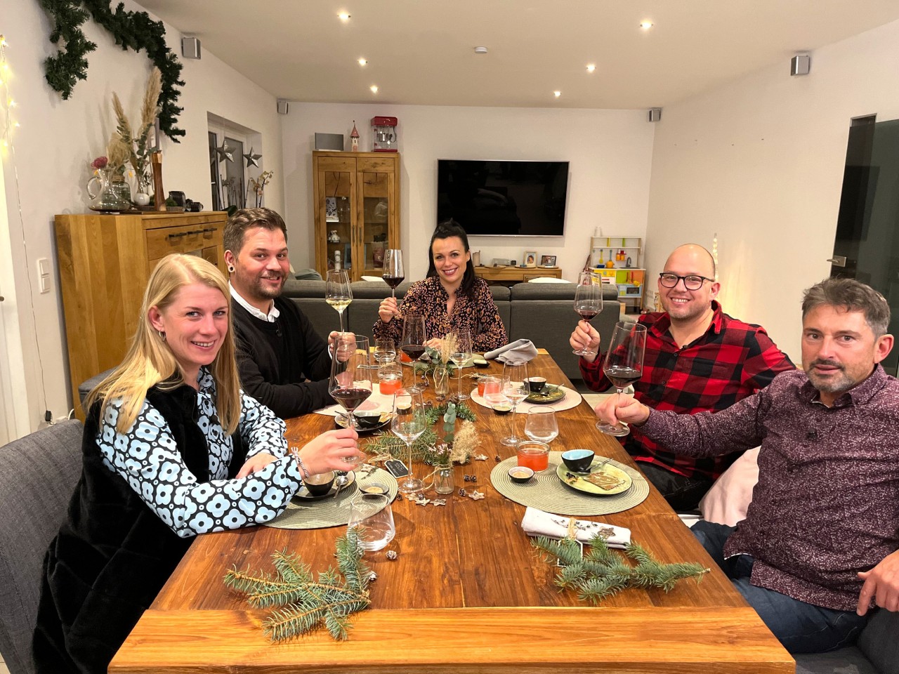 "Das perfekte Dinner", Tag 2 in Mannheim: Simone, Marcus, Gastgeberin Sabrina, Andreas, Jürgen