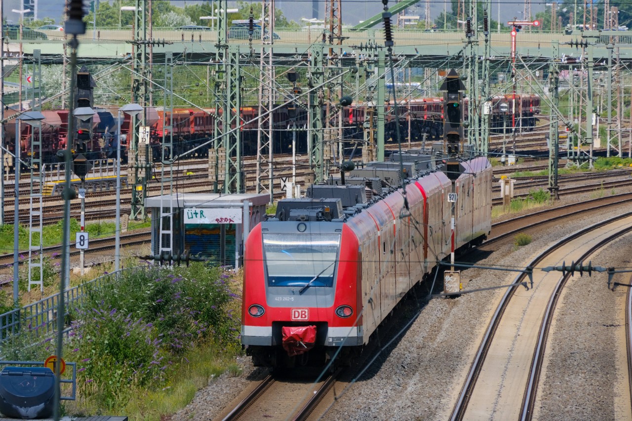 Ein Bauprojekt der Deutschen Bahn erzürnt die Gemüter der Anwohner. (Symbolbild)