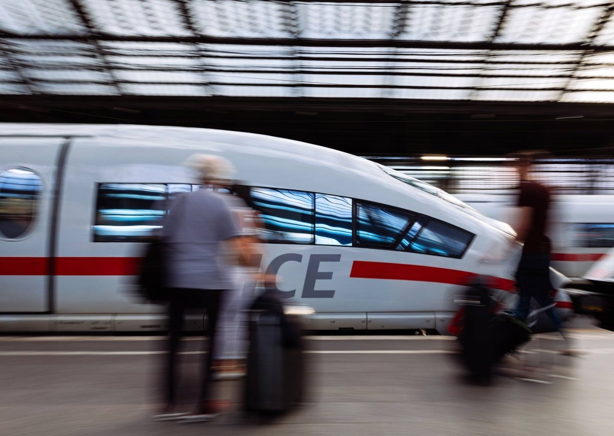 deutsche bahn .jpg