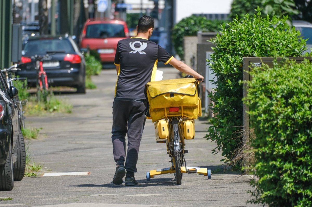 deutsche post bote.jpg