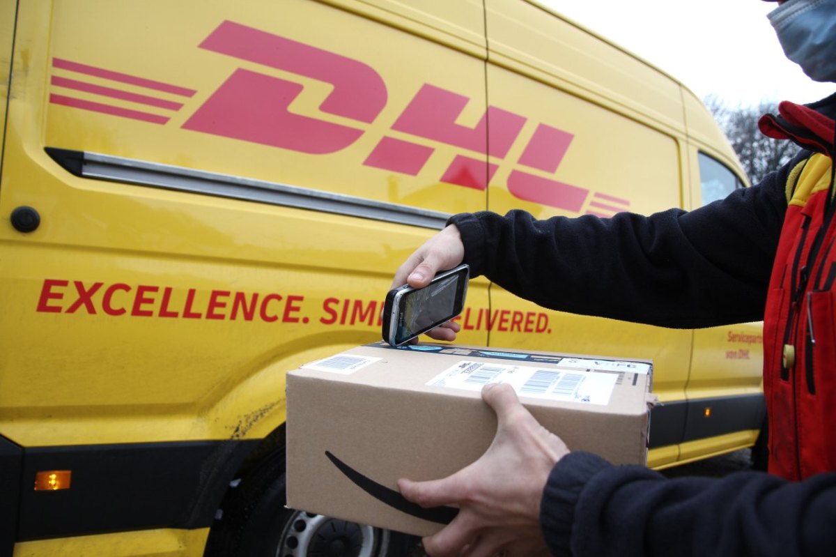 dhl.jpg