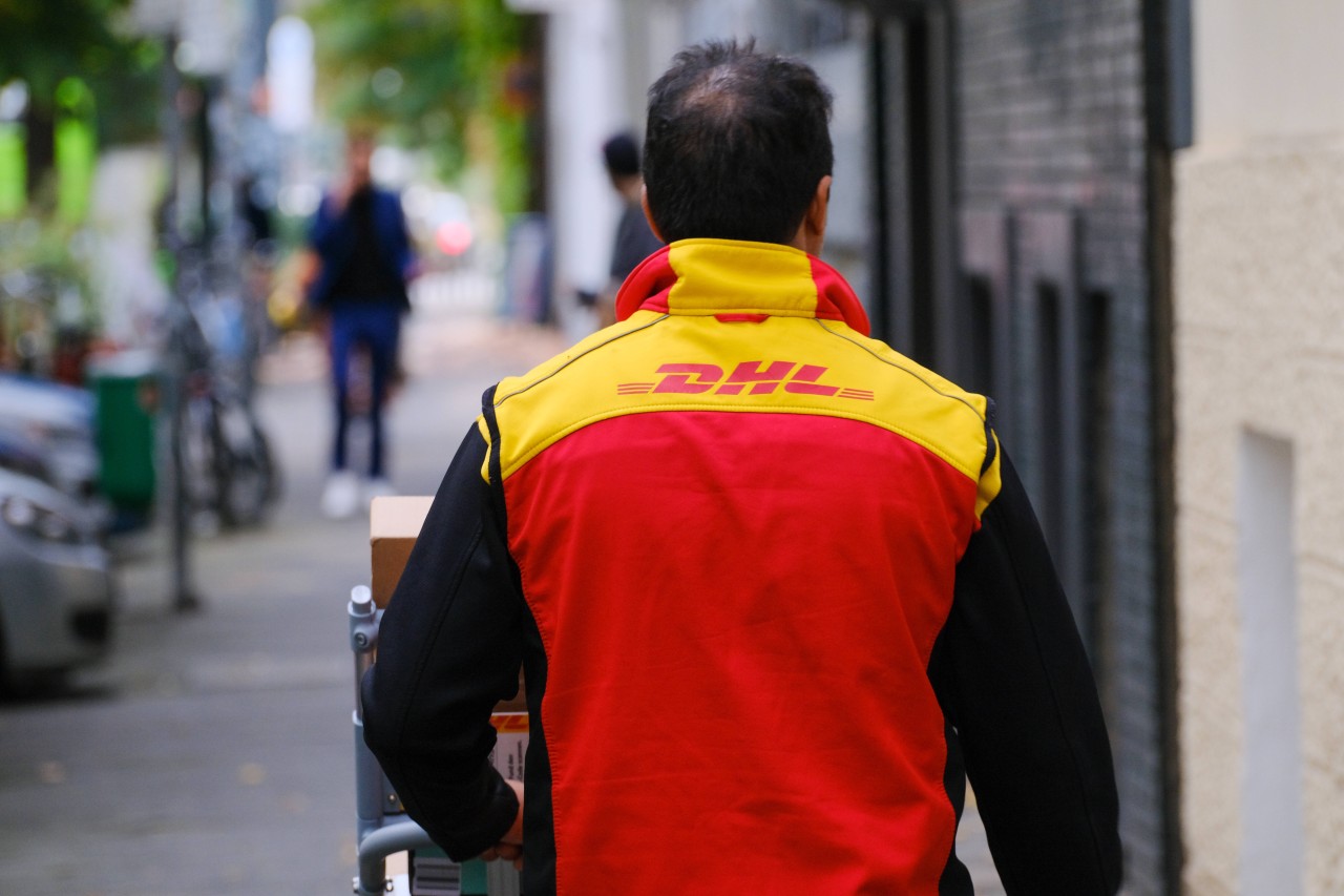 DHL: Eine neue Funktion könnte dir Vorteile bringen, birgt aber auch eine Gefahr. 