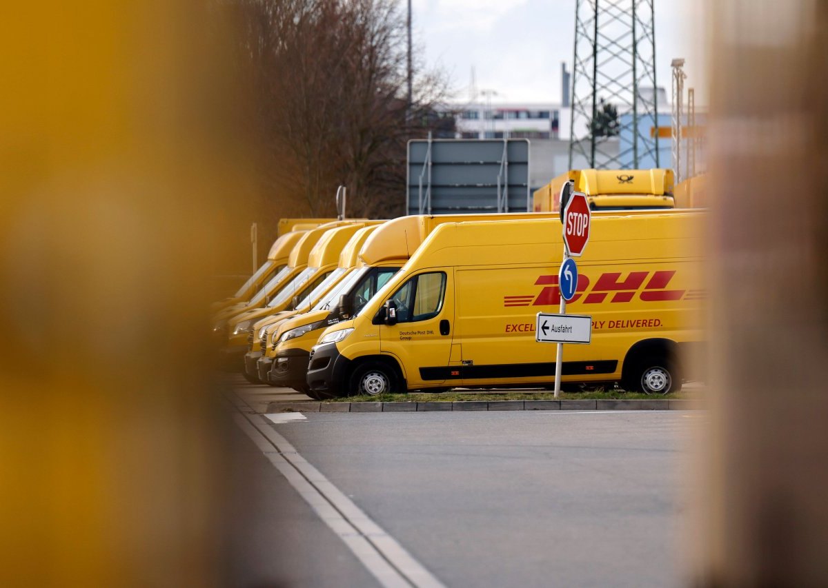 dhl.jpg