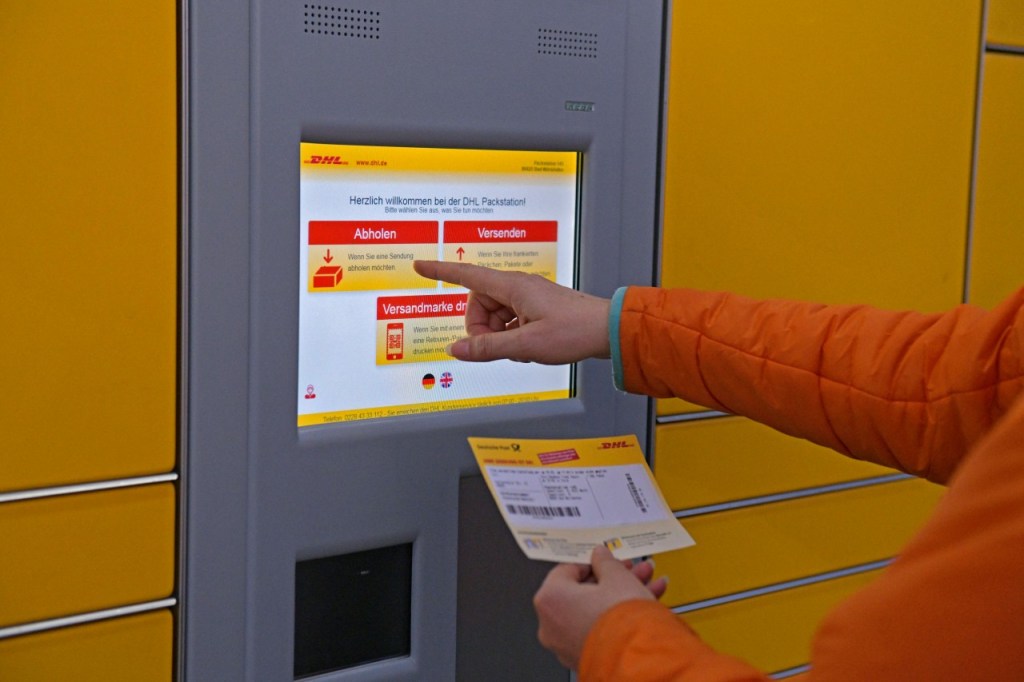 Benachrichtigungskarte an DHL-Packstation.